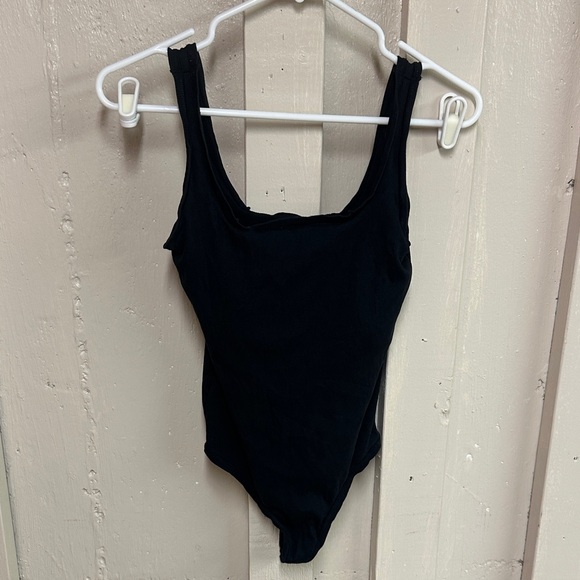 GapBody Women’s black bodysuit - size L - Picture 1 of 3